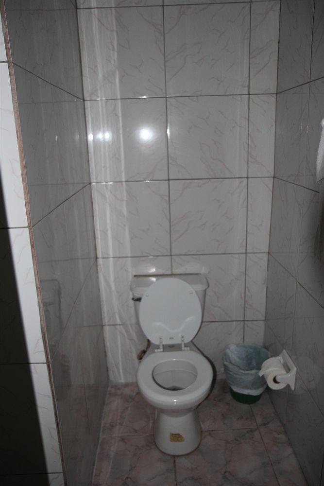 Executive Shaw Park Guest House Ocho Rios Luaran gambar