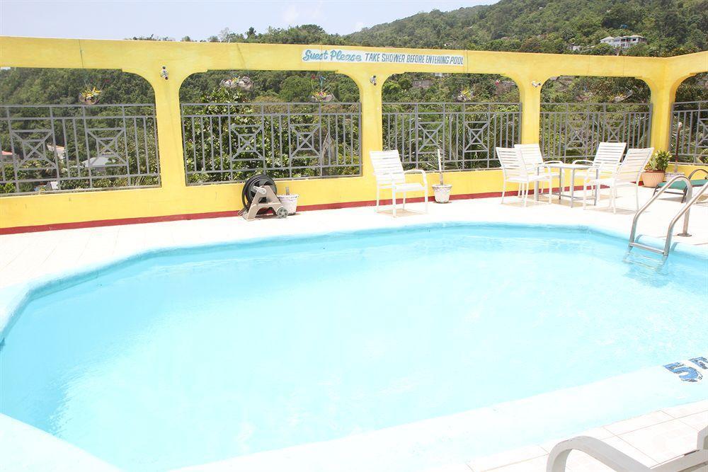 Executive Shaw Park Guest House Ocho Rios Luaran gambar