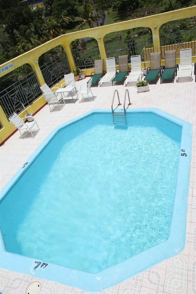Executive Shaw Park Guest House Ocho Rios Luaran gambar