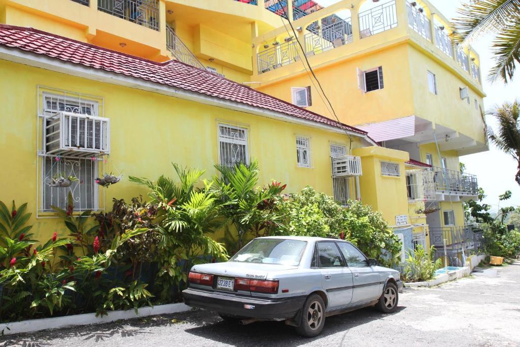Executive Shaw Park Guest House Ocho Rios Luaran gambar