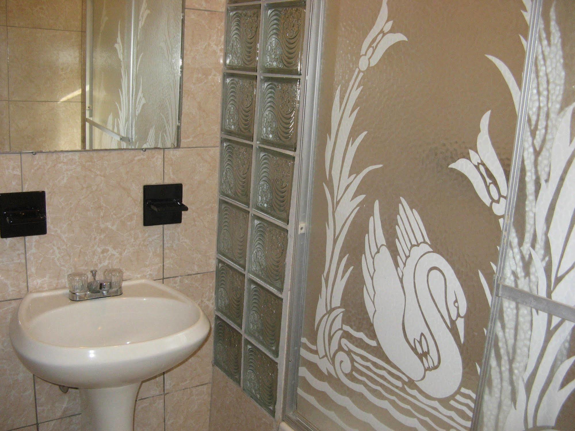 Executive Shaw Park Guest House Ocho Rios Luaran gambar